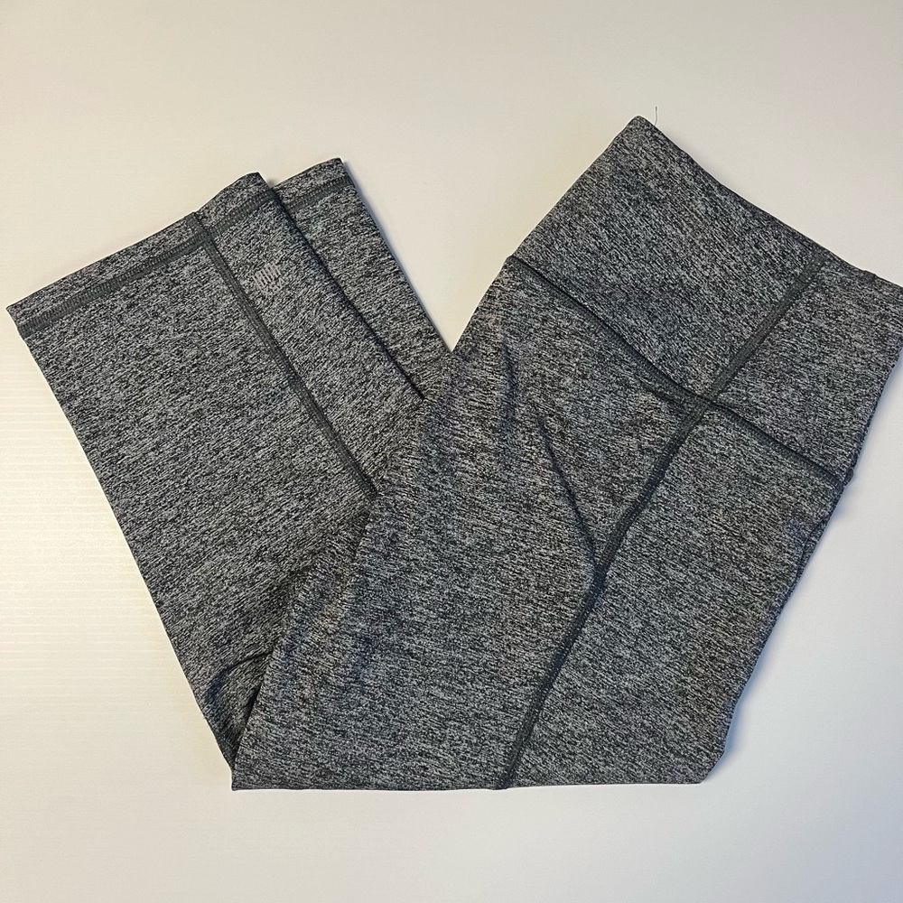 Victorias Secret Capri Leggings Sz M